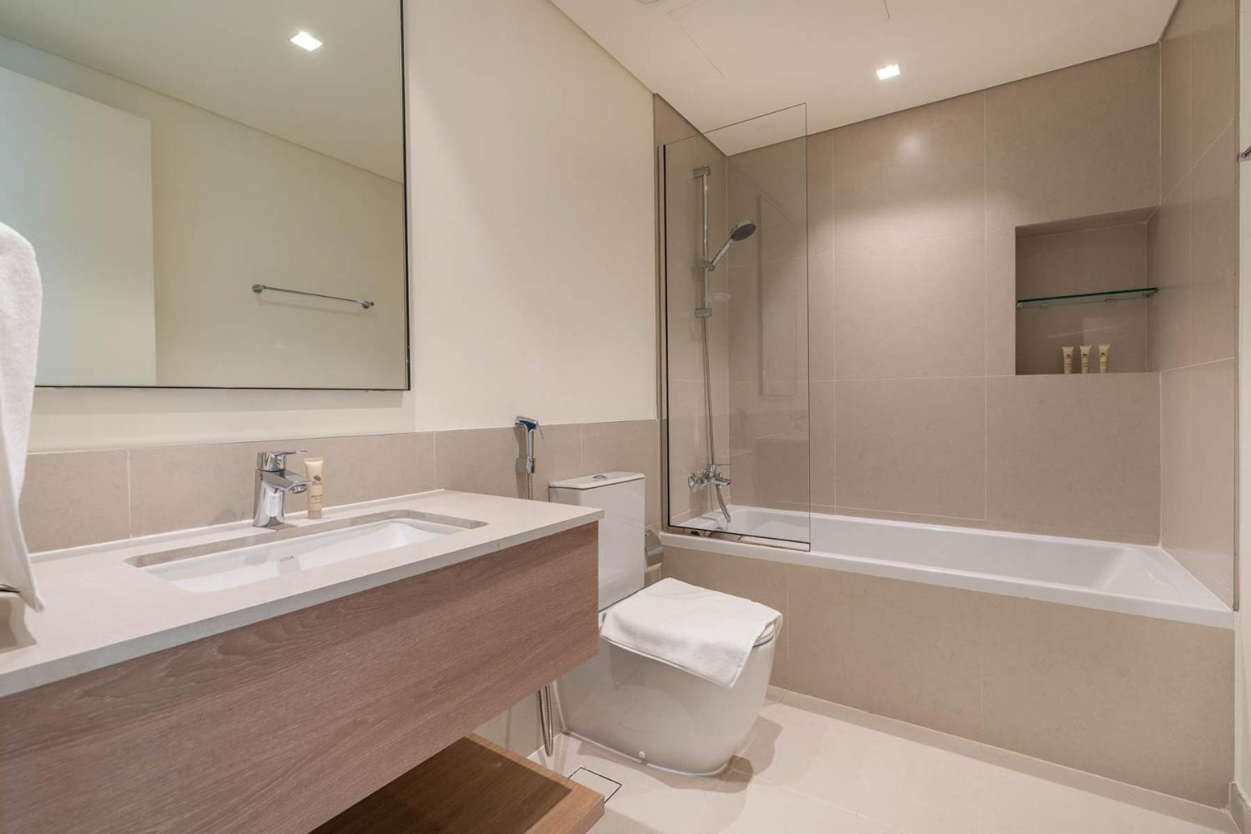 Stylish Living - Brand-new Family Community Villa